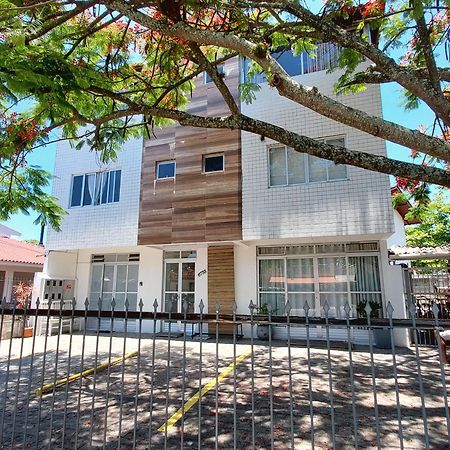 Apto 2 Quartos Com Ar A 200M Da Praia フロリアノポリス エクステリア 写真
